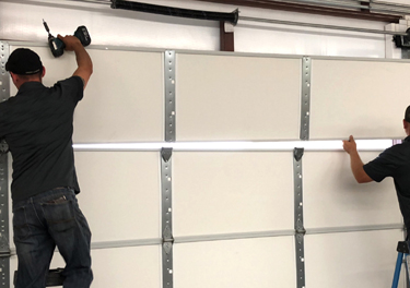 overhead garage door repair in Sylmar